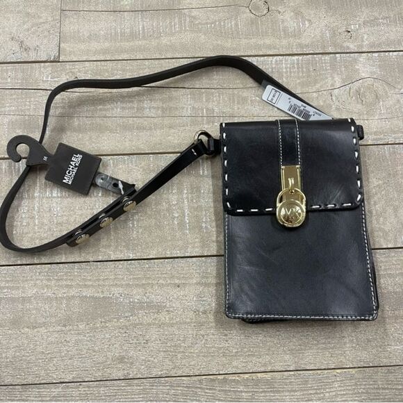 Michael Kors Hamilton Lock Leather Belt Bag size M NWT - Picture 2 of 5